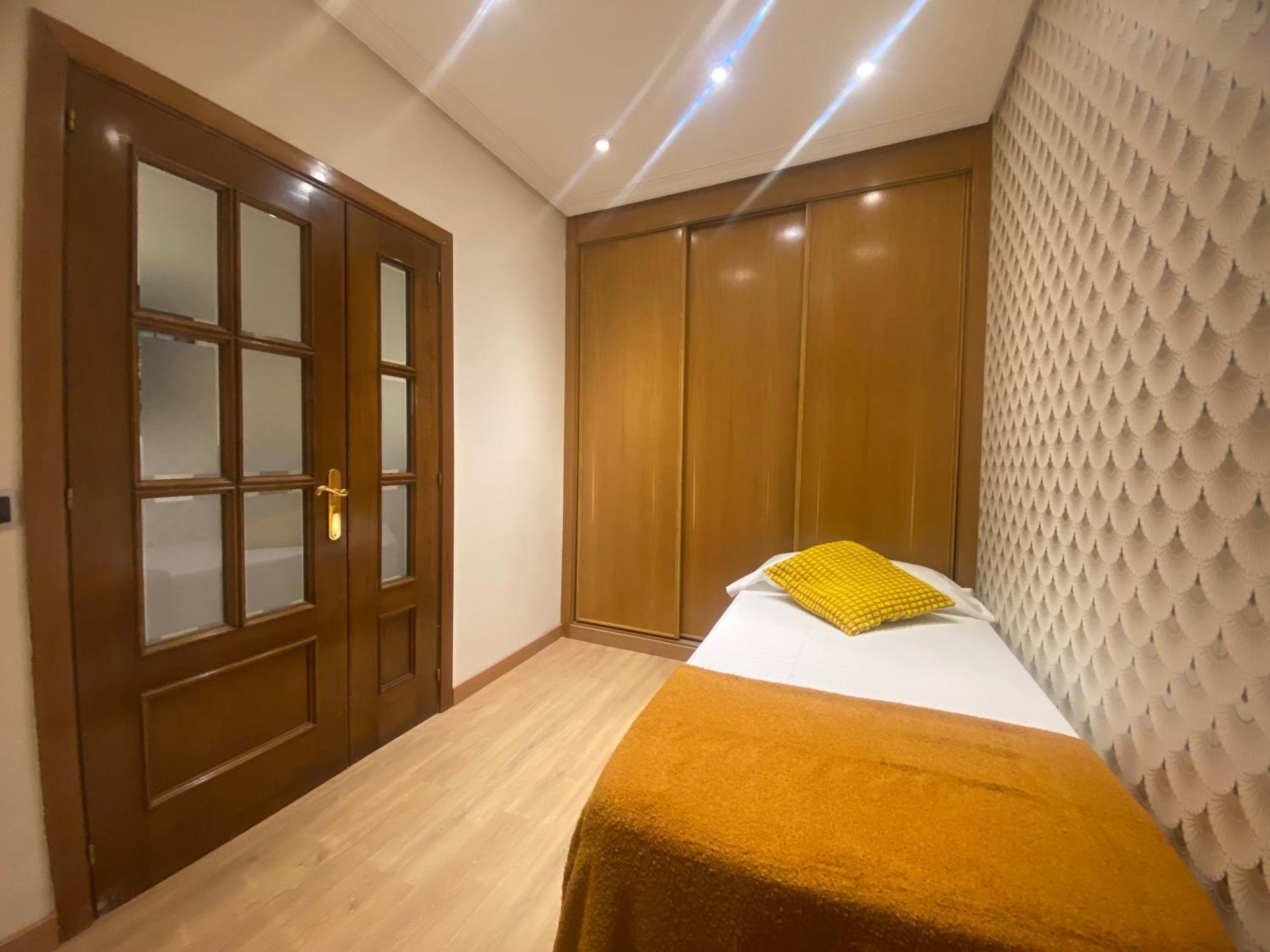El Jardin Del Angel Ferrocarril Apartment Madrid Bagian luar foto